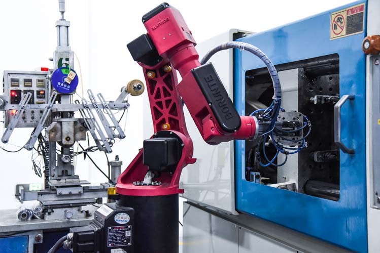 Injection Molding Room Robot